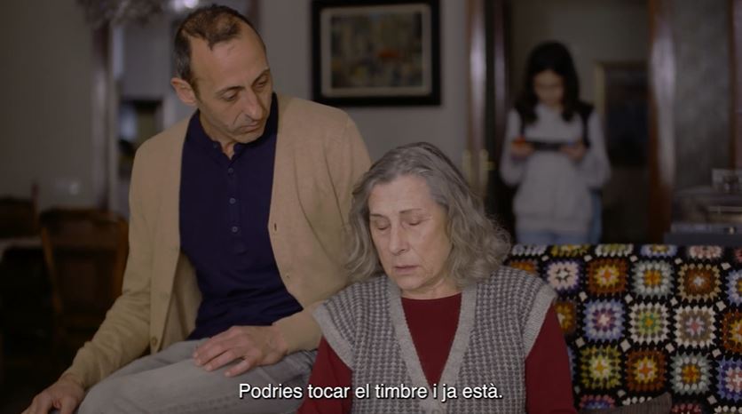 BCN_CiutatDrets's tweet photo. 🧓🏽 El curt tracta la solitud no desitjada, la bretxa digital i les relacions intergeneracionals

🔝 Busca reflexionar sobre el suposat amor incondicional de les persones grans cap a les famílies, les cures, el dret a la intimitat...

▶️ Troba el curt aquí: https://t.co/DNH1cvfnMG https://t.co/7D5BT3IkBq