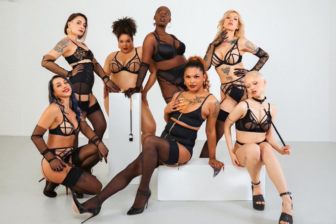 I realised that I never shared my collaboration with Playful Promises here! I MAY actually be the first<a href="/tag/pride"class="tags"><span>#pride</span></a><a href="/tag/trans"class="tags"><span>#trans</span></a>