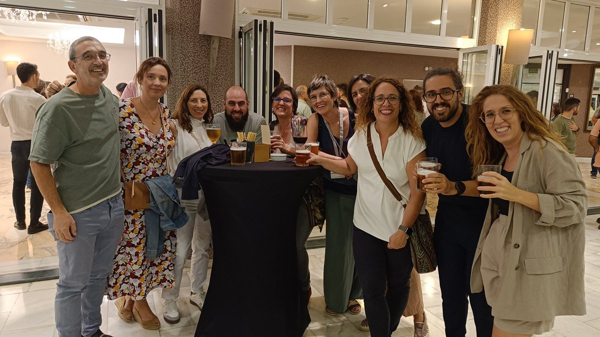 Los congresos de la <a href="/_AEET_/">Asociación Española de Ecología Terrestre (AEET)</a> son ciencia y reencuentro a partes iguales. Nos vamos más sabios y felices!