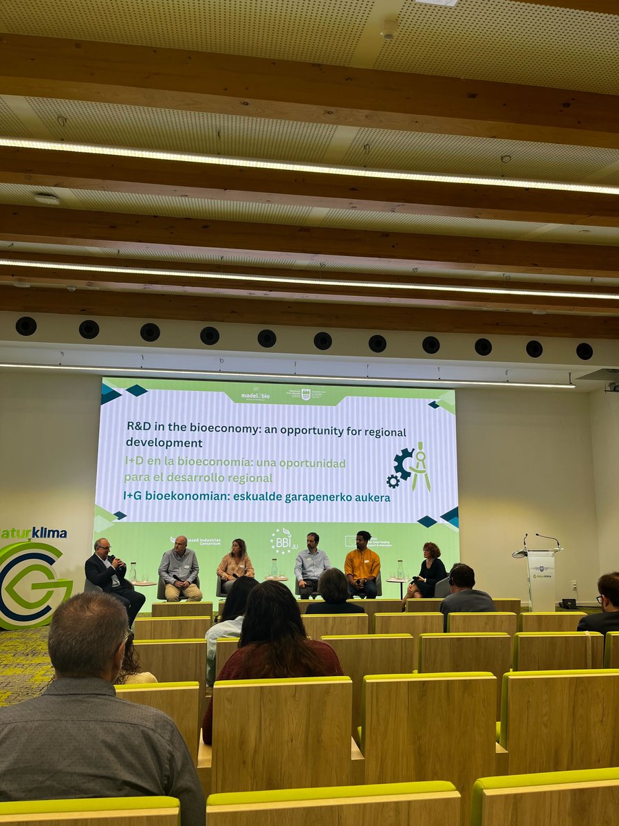 We finished the first part of the conference, focusing on R&D in the Bioeconomy. Our speakers shared invaluable insights into the practical applications of bioeconomy within their respective sectors. Our next session is starting now! Join us 👉teams.microsoft.com/l/meetup-join/…