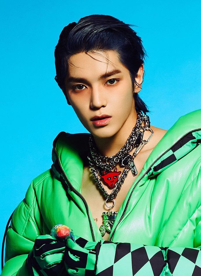 LTYuniverse_'s tweet photo. TAEYONG’s 1st Mini Album SHALALA’s nomination for 2023 MAMA Awards:

🌹 Best Dance Performance Male Solo
🌹 Song of the Year
🌹 Album of the Year

Congratulations to our soloist, Lee Taeyong!

#TAEYONG #TAEYONG_SHALALA #태용 https://t.co/lFcnCKvjFL