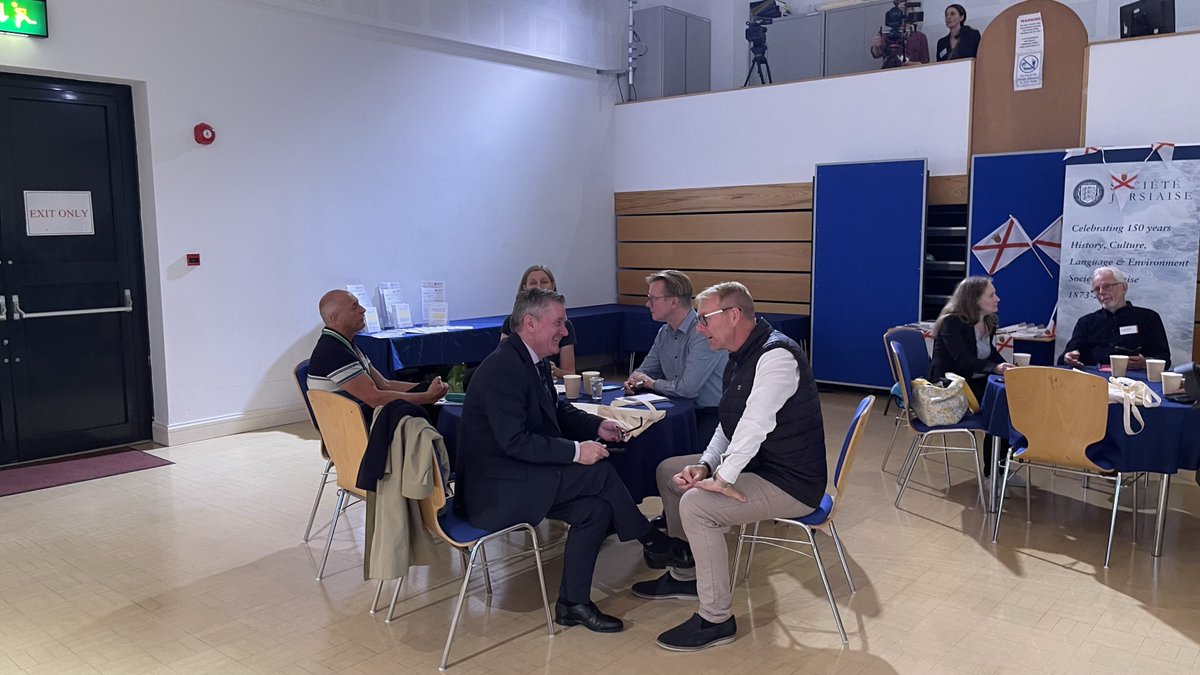 GovJsyCYPES's tweet image. It&apos;s the start of Jersey&apos;s bilingual language conference today at @HautlieuSchool with delegates from around the world coming together to discuss the importance of language learning and the impact of languages such as Jèrriais on national identity. #LanguageConference