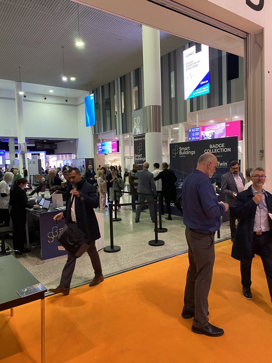Day 2 at Smart Buildings Show and it’s getting busy!! #smartbuildings