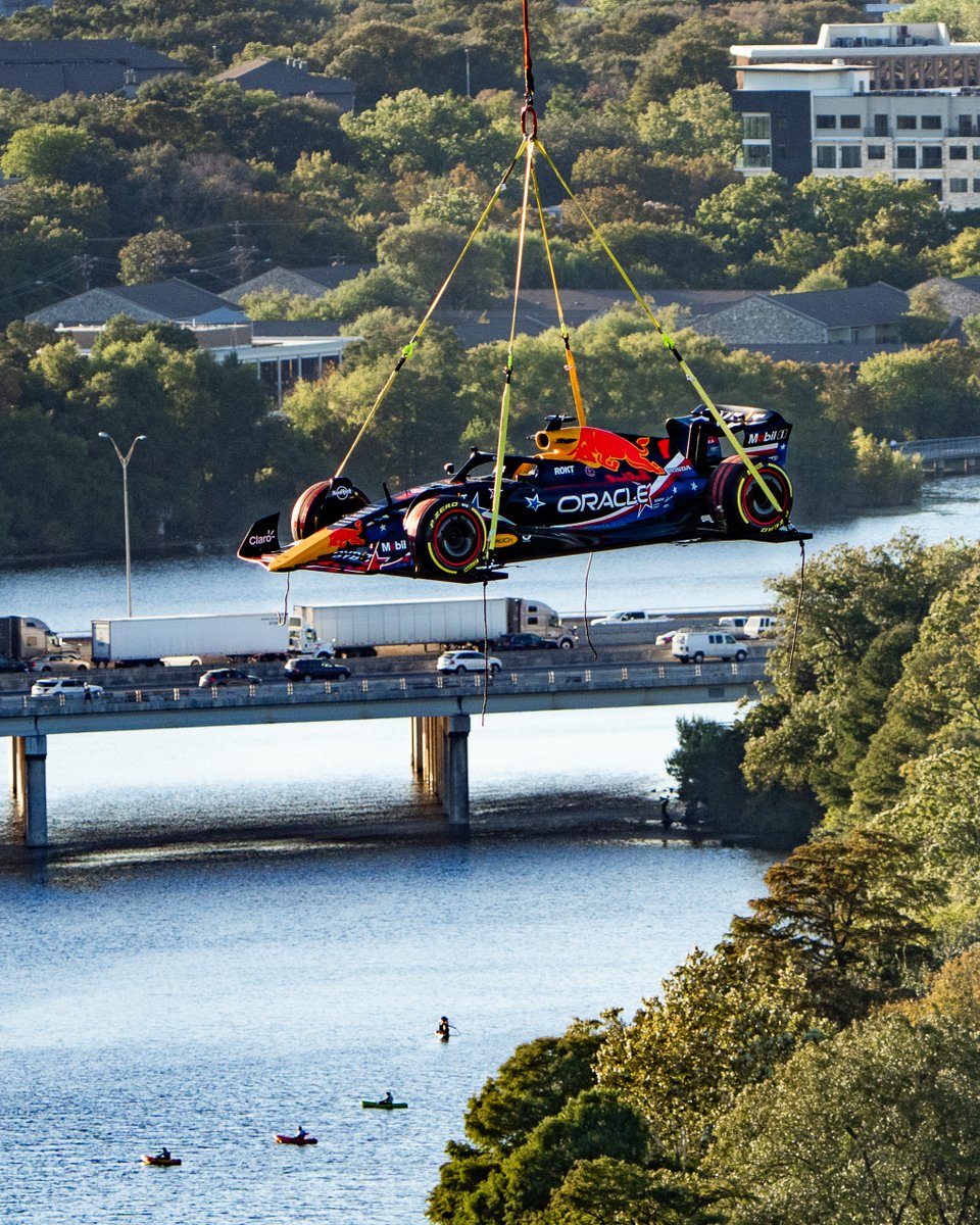 redbullracing's tweet photo. Austin, we have well and truly arrived 👋 #USGP 🇺🇸 https://t.co/fud23yob3e