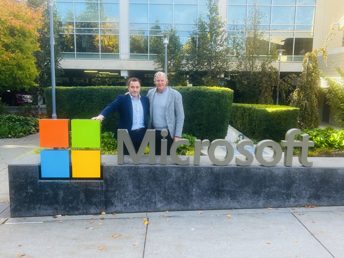 It's been a busy week for us at 1E! While the Gartner IT Symposium/XPO was in full swing, our CEO @markrbanfield and CTO Ian van Reenen were at @Microsoft! 🤩 🙌 #intune #dex #bettertogether