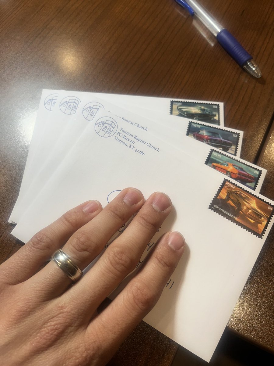 GMathis89's tweet image. Day 3 of sending handwritten notes to inactive members, attempting to reestablish contact. 

Most haven’t been inside our church in over a decade and have disconnected landline numbers on record here. 

Total members: 373.
Avg Attendance: 120. 

Praying for fruit. #revitalization