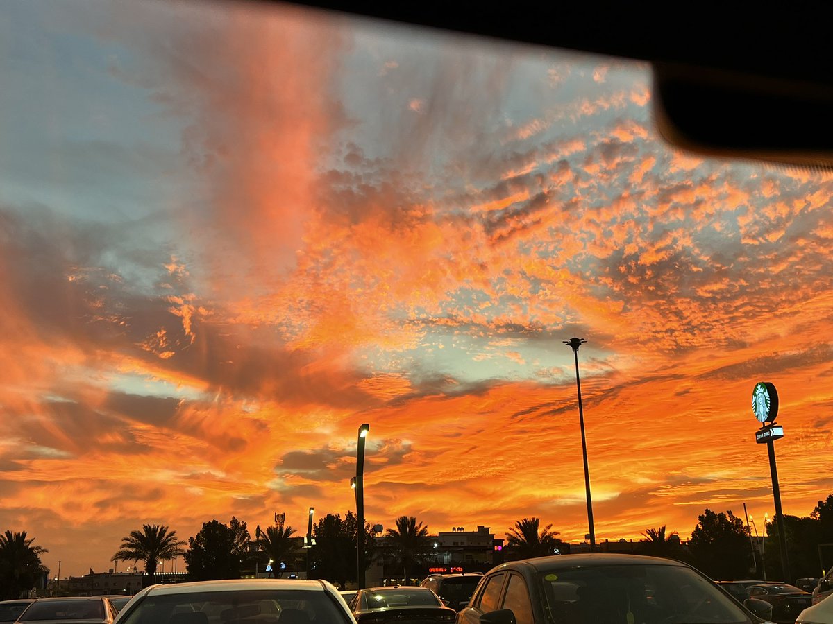 الغروب 💛🧡🩵