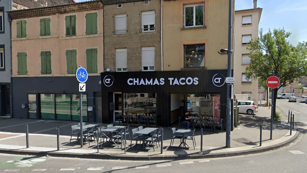 À cause d'une panne, un restaurant Chamas Tacos devient Hamas Tacos et la police intervient
l.bfmtv.com/EqH