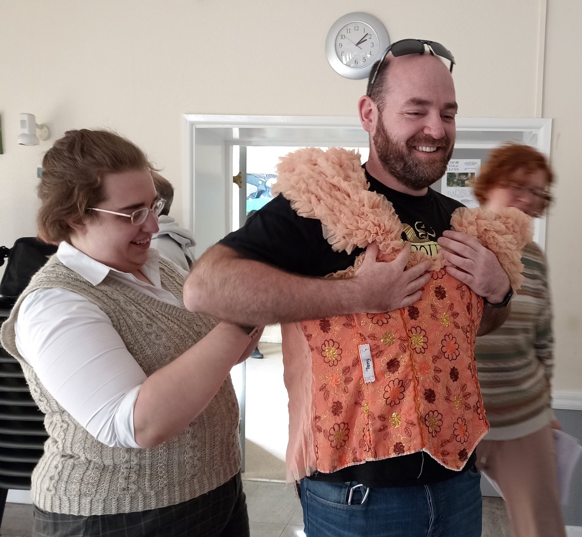 We thought you'd like a sneak peek at rehearsals!
#MonstrousRegiment Tickets are selling fast and it's not long, so get yours while you can:
thegate.gigantic.com/venue/roath/th…
All proceeds to great causes: <a href="/ShelterCymru/">Shelter Cymru</a> and <a href="/gwentkidsDM/">gwentcypdiabetes</a> .
In association with <a href="/peculiarcardiff/">Peculiar Productions</a>