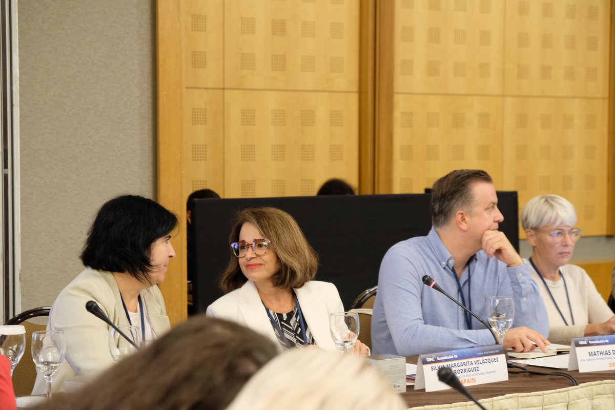 GENE_GlobalEd's tweet photo. Today at #GENERT49 we talked about the follow-up to the new European Declaration on #Global #Education. We continued the conversation with Ministries and Agencies on how we can realise together the vision &amp; commitments in the declaration. #GE2050 https://t.co/0fMnuYF7ZL #GENERT49 https://t.co/tY3yBonUAn