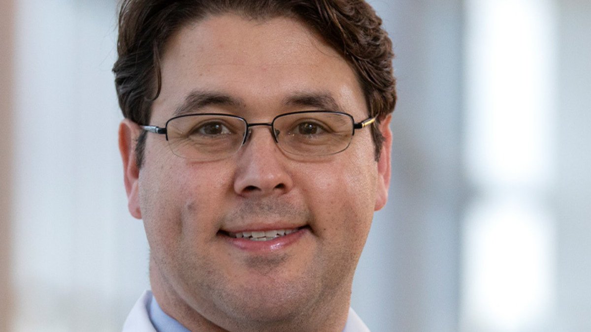 UTSWMedCenter's tweet photo. Traffic-related air pollution can significantly impact pregnancy outcomes, leading to difficulties for mothers and babies. @UTSW_ObGyn expert David B. Nelson, M.D., explains the link between traffic-based air pollution and neonatal complications. https://t.co/sfQ4ZsuhBx #utswnews https://t.co/sFQLCWGdlJ
