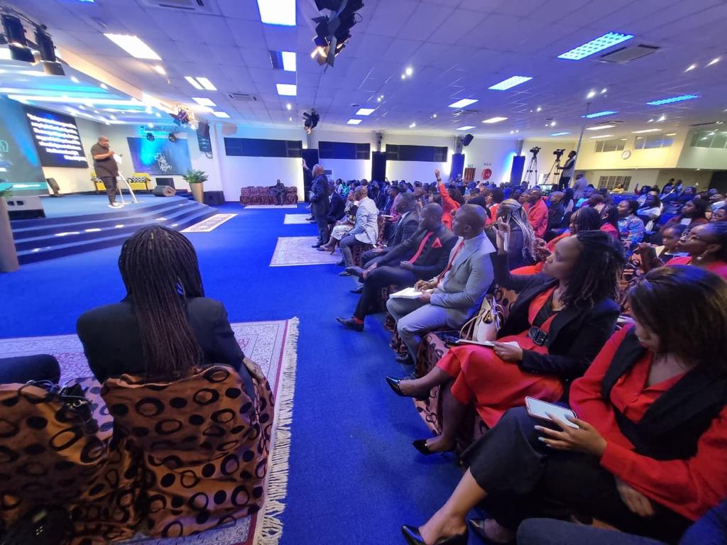 gracehousetwit's tweet photo. ”We have an incorruptible inheritance in Christ, giving us eternal access to everything God is, everything God has and everything God can do.”(1 Peter 1:1-4)@RevXolaNzo #BreakThruWednesday last night @GraceHouse...What a mighty God we serve!#GHFCservice #iWillTestify https://t.co/OWVq9XiKBp