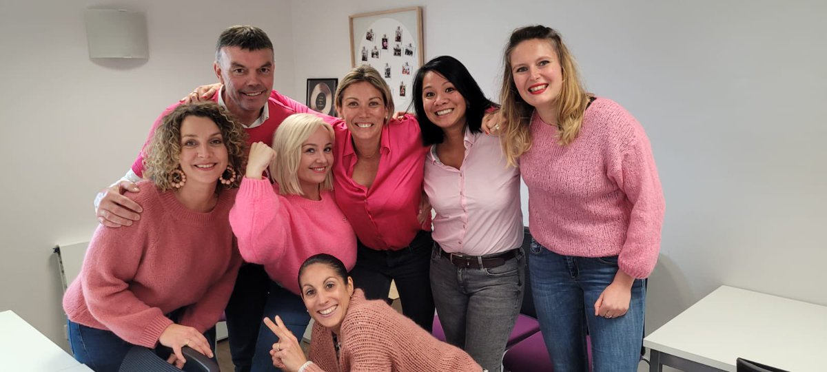 Toute l’équipe du Crédit Mutuel de Briec se mobilise pour la lutte contre le cancer du sein 💓#OctobreRose <a href="/UTKerfeunteun/">CMB UT QUIMPER KERFEUNTEUN</a> <a href="/DD_29_Quimper/">DD29</a> <a href="/CMBretagne/">CMBretagne</a> <a href="/villebriec/">Ville de Briec</a>