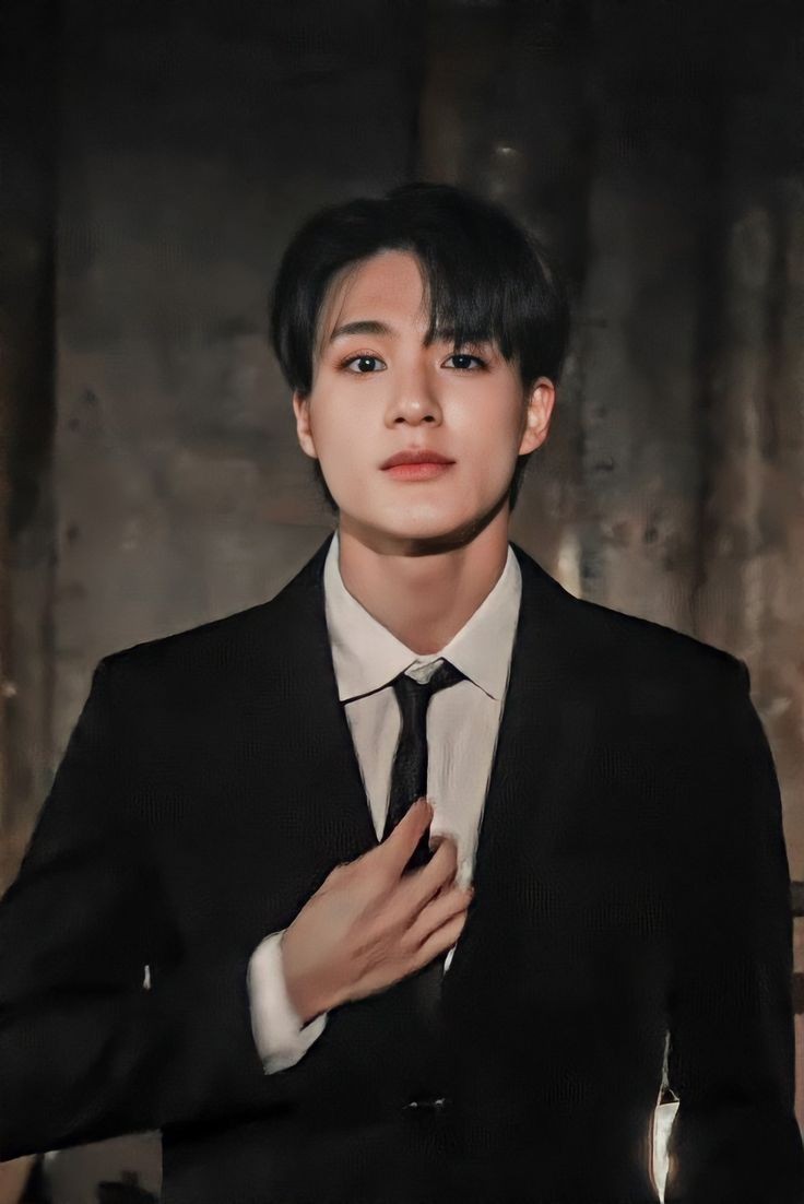 𝐁𝐫𝐞𝐚𝐤 𝐓𝐡𝐞 𝐀𝐩𝐚𝐫𝐭𝐞𝐦𝐞𝐧𝐭 𝐑𝐮𝐥𝐞𝐬

─ Lee Jeno AU 
©® kytiway, 2023