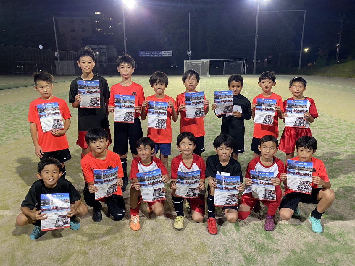 YNFA55's tweet photo. 今日のNA八王子校！
球際を作り、強く賢く上手くボールを奪う。素晴らしい取り組みでした👏

https://t.co/XwkQzXm4I4 https://t.co/iY7EDrnayg