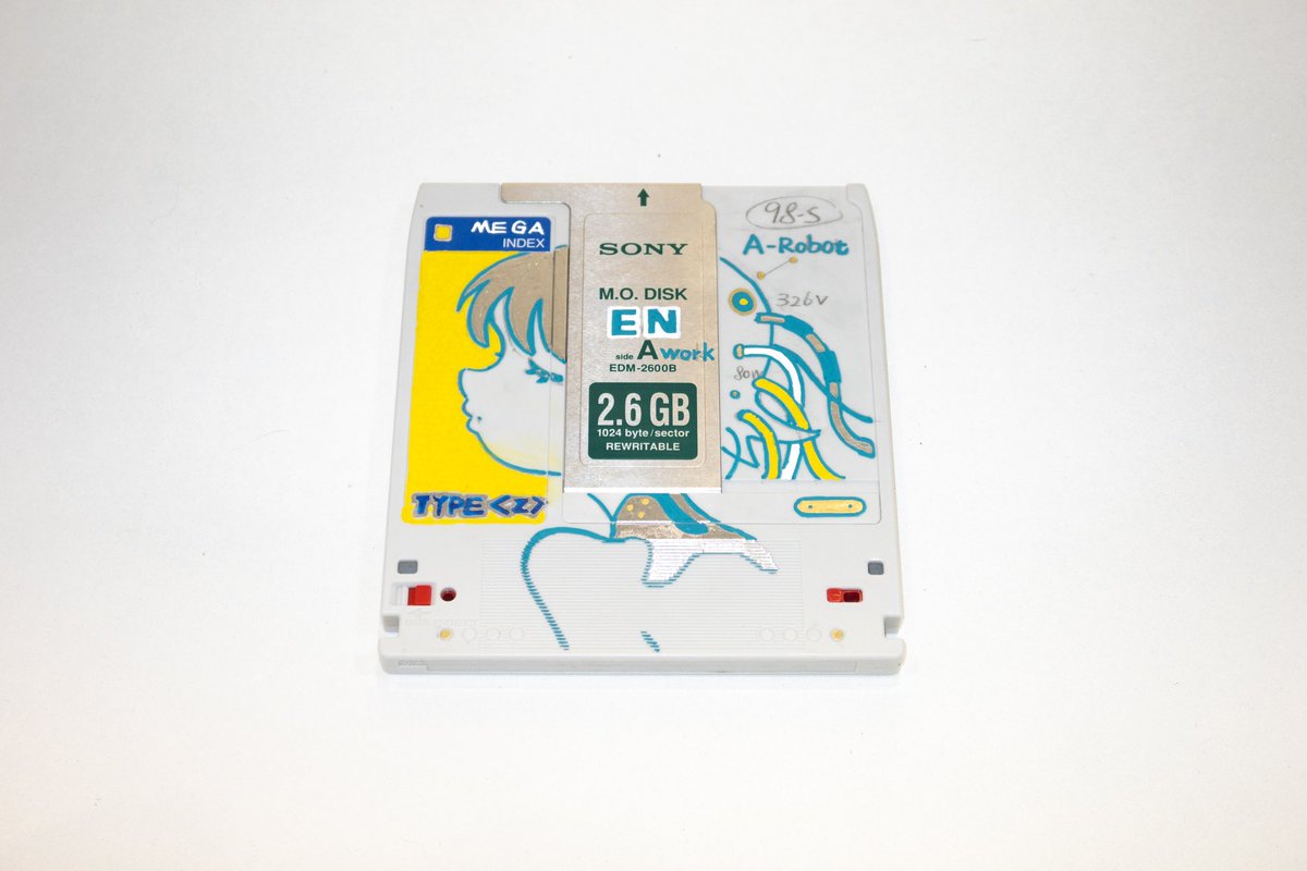 ENNNNNNNNNN_'s tweet photo. 💿 https://t.co/WXCXILm5Zo