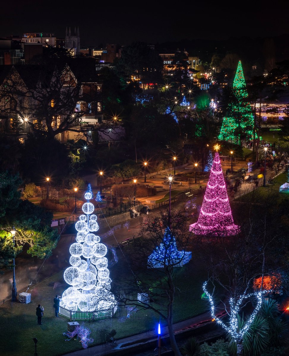 BACK FOR 2023! Christmas Tree Wonderland - A Spectacular Christmas Tree Trail, enchanting illuminations and seasonal family fun returns to Bournemouth with some exciting new additions! Stay Tuned!

christmastreewonderland.co.uk ✨🎄⛸️ ❄️  

#LoveBournemouth #ChristmasinBournemouth