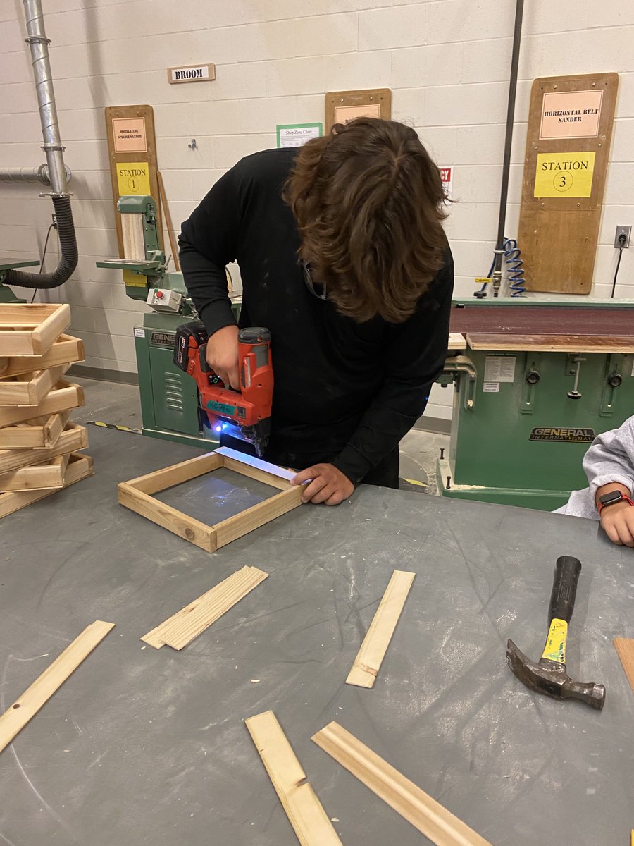 Construction tweet media