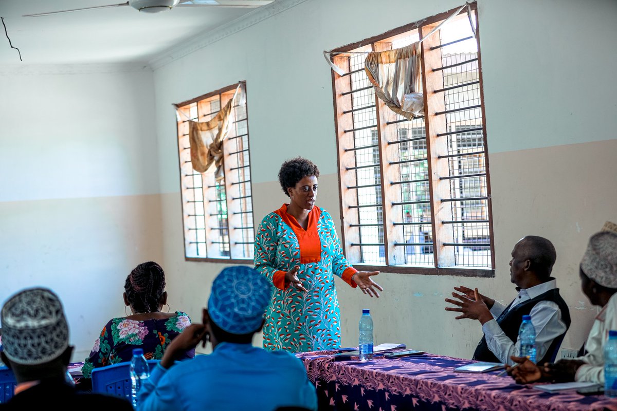 "Tumefanya semina hii kuwajengea uwezo viongozi wa dini ambayo kimsingi imewezeshwa na UN Women....tunaaneo yao (Kanisani na Misikitini) kuwasaidia waumini kuelewa uwezo wa Mwanamke katika nyanja mbalimbali hasa katika Uongozi na Uchumi" Alisema Bi.Herrieth