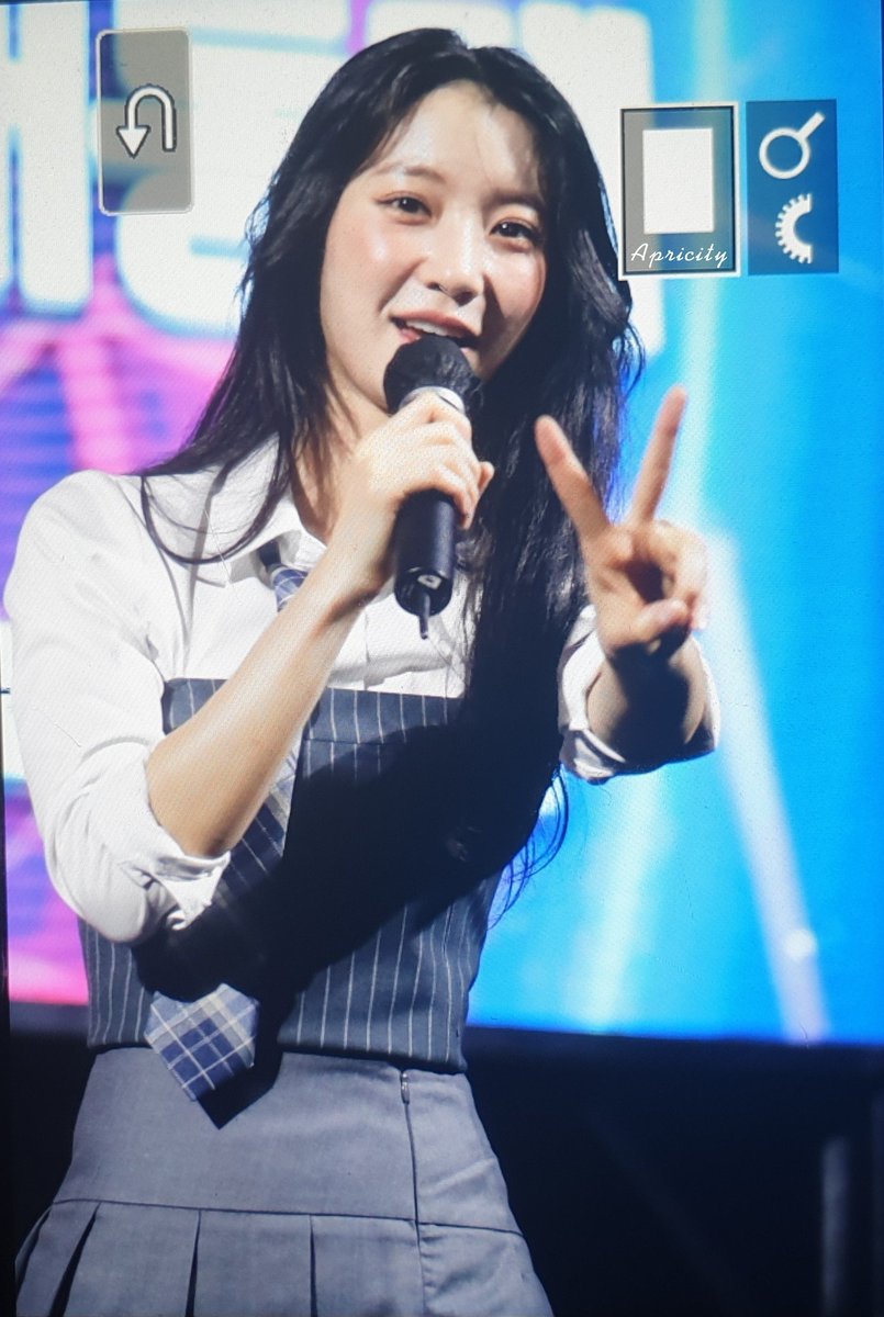 Apricity150421's tweet photo. 231019 마산대 유빈 2

#오마이걸 #OHMYGIRL 
#유빈 #YUBIN 
@WM_OHMYGIRL https://t.co/P9kuamu3hT