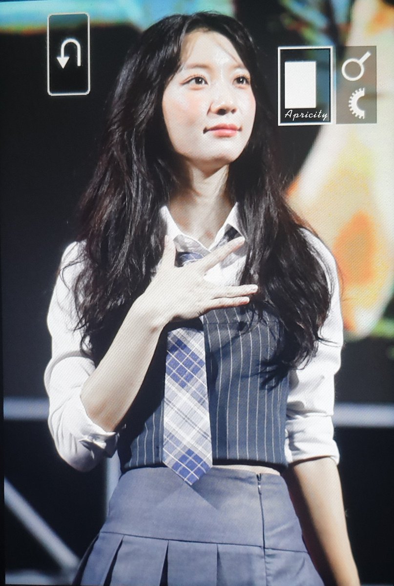 Apricity150421's tweet photo. 231019 마산대 유빈 2

#오마이걸 #OHMYGIRL 
#유빈 #YUBIN 
@WM_OHMYGIRL https://t.co/P9kuamu3hT