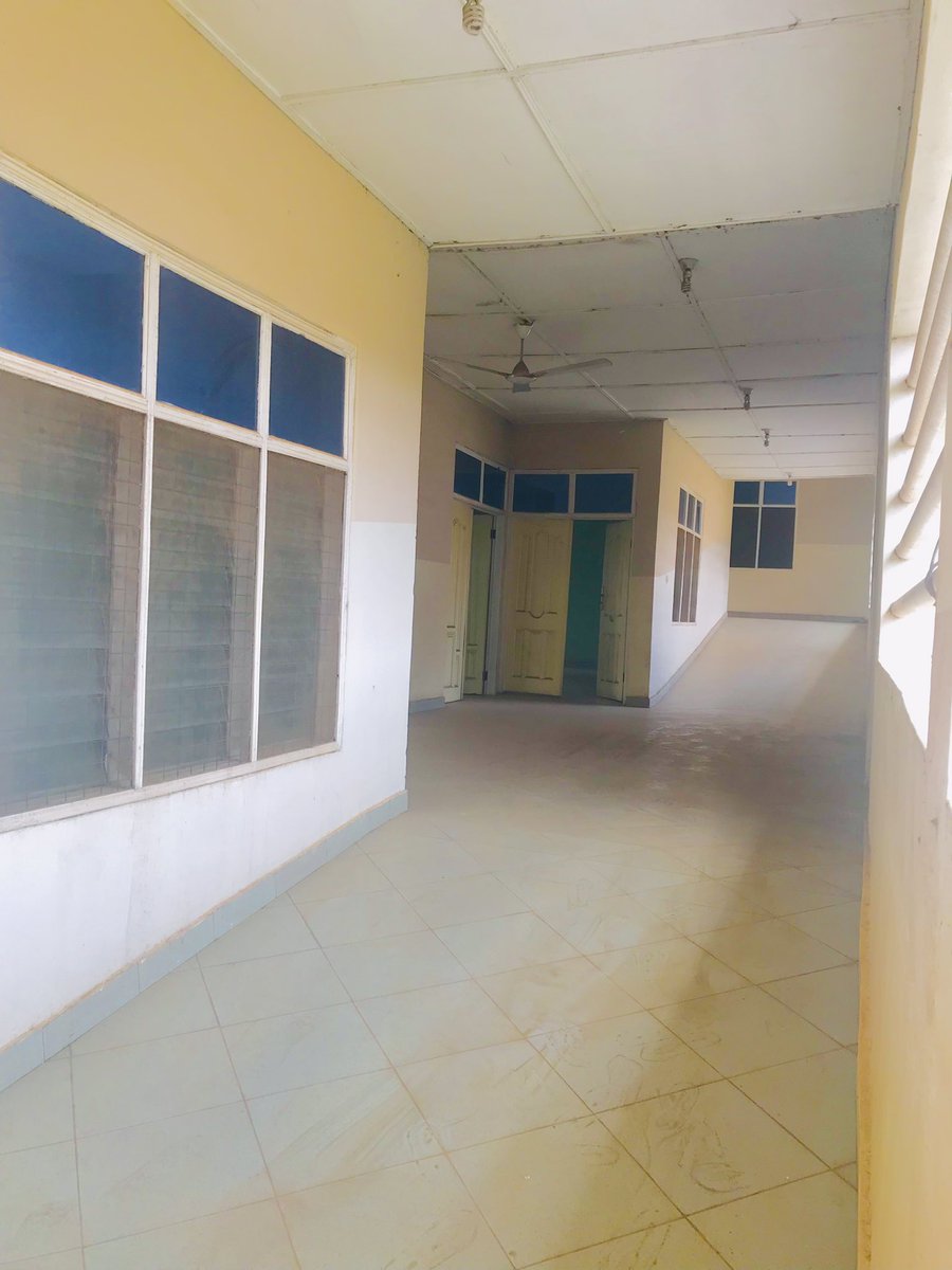 aikinsfresh's tweet photo. This is the 20 bed newly built hospital at Kwapra in the Suame Constituency, Ashanti Region. https://t.co/Lp2urWPmRF