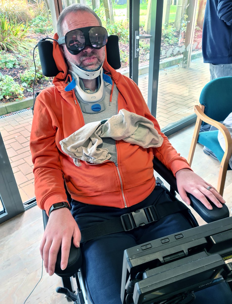 Today, we took the 360 video of my recent Spitfire flight (courtesy of our friends at Spitfires.com) on VR headsets to @PrimroseHospice and it stole the show!! The pleasure on the patients' faces, not to mention their awesome comments, were incredible to witness!