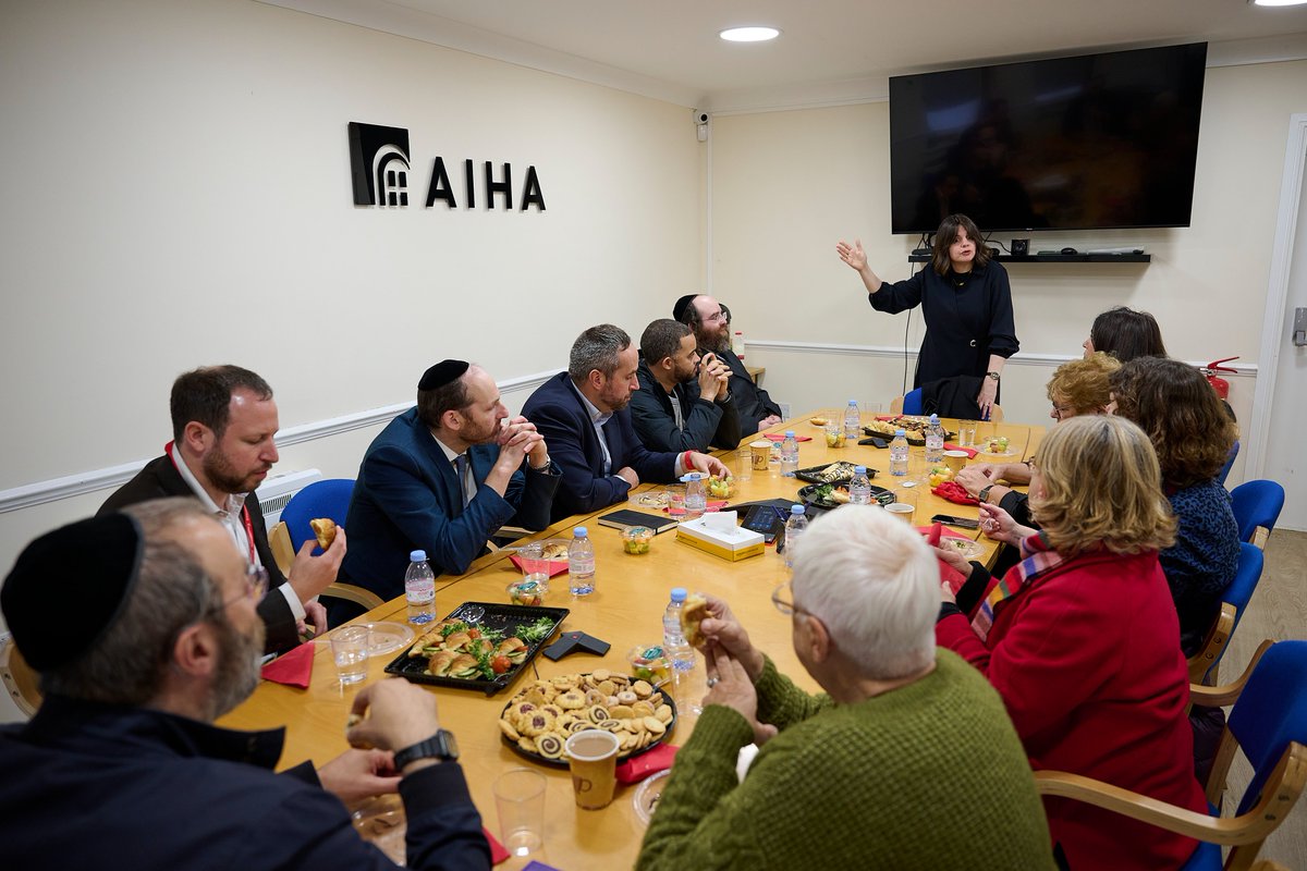 Engaging discussions with <a href="/haringeycouncil/">Haringey Council</a> leaders. Highlighted the pressing need to expand areas where larger roof extensions are permitted. Bright prospects ahead! 🏡

Thanks <a href="/perayahmet/">Peray Ahmet</a> <a href="/ZenaBrabazon/">Zena Brabazon</a>, <a href="/HaleTottenham/">Tottenham Hale ‘n heart: Ruth Gordon’s ward watch</a>, <a href="/davidthomasjoy/">David Joyce</a> and <a href="/SarahWHaringey/">Cllr Sarah Williams</a> for your support.