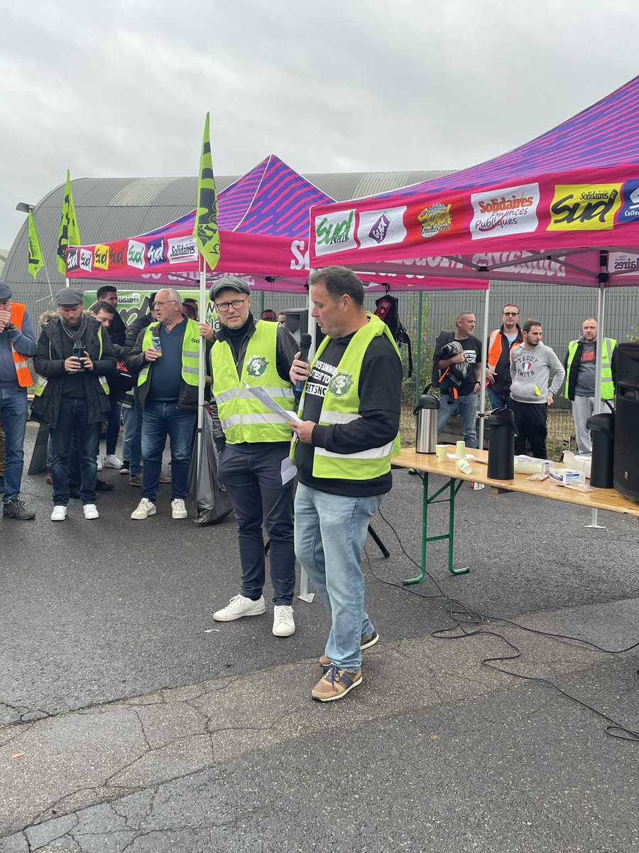 🛤️ <a href="/CBeaune/">Clément Beaune</a>, <a href="/McKinsey_MGI/">McKinsey Global Institute</a> ,<a href="/JPFarandou/">Jean-Pierre Farandou</a> <a href="/vestager/">Margrethe Vestager</a> … nous ne vous laisserons pas liquider #FretSNCF ! 

🌍 Le combat, que nous menons, concerne celles et ceux qui veulent changer cette société … où la planète brûle ! 
#transitionecologique