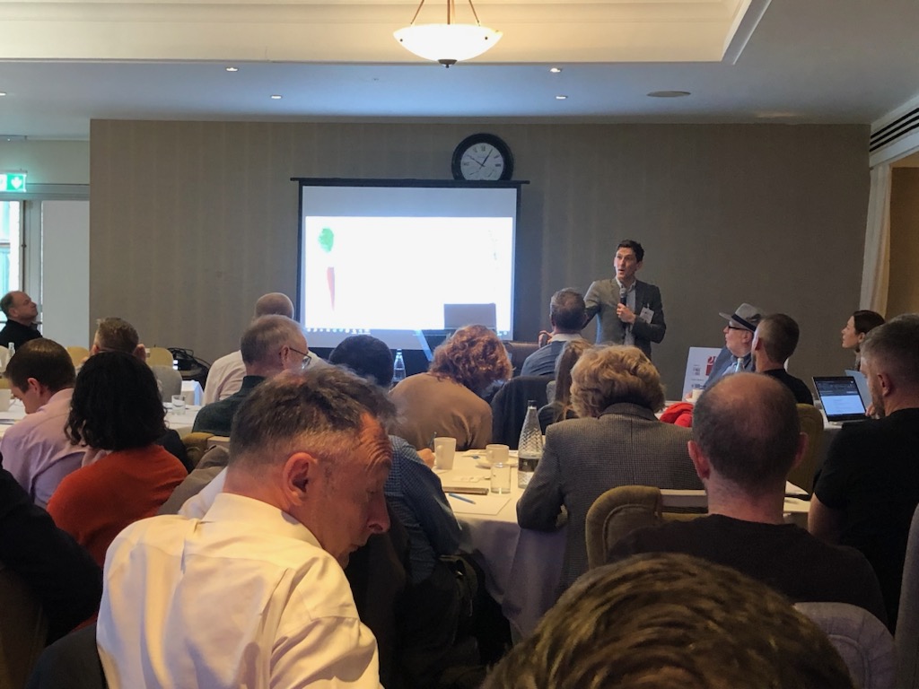 PindarCreative's tweet photo. A very entertaining presentation by Pete Dyson, Travel Behaviour Researcher at the University of Bath exploring the carrot and stick metaphor in modal shift.
@landor_links Local Transport Summit #LTS23 https://t.co/CYmFyKLTG6