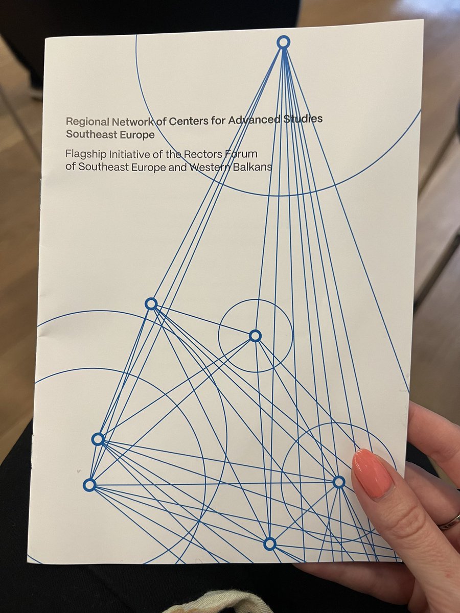 In Cres, today - we’re celebrating 10 yrs of @cas_see_uniri, 50 yrs of @UniRijeka & making a further step in the establishment of a regional network of Centres of Advanced Studies. @SeloSabic now leading an important discussion on security & democracy in SEE w/ ambassadors 🇩🇪🇬🇧🇩🇰