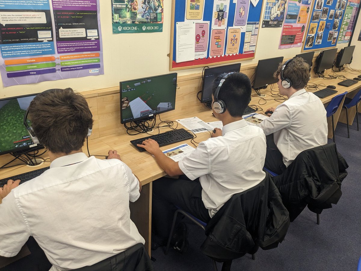 Churcher’s College Senior Houses tweet media