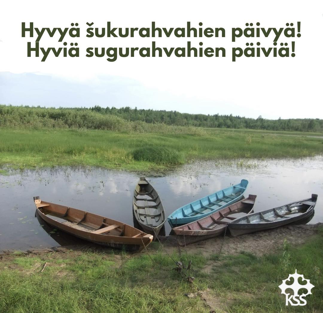 Hyvyä šukurahvahien päivyä! 
Hyviä sugurahvahien päiviä! 

Hyvää sukukansapäivää! 
Hüväd sugurahvahiden päiväd! (vepsä) 
Head hõimupäeva! (viro) 
Финн-йöгра войтыр лунöн! (komi)

Voit kommentoida alle tervehdyksiä ja toivotuksia myös muilla suomalais-ugrilaisilla kielillä!😊