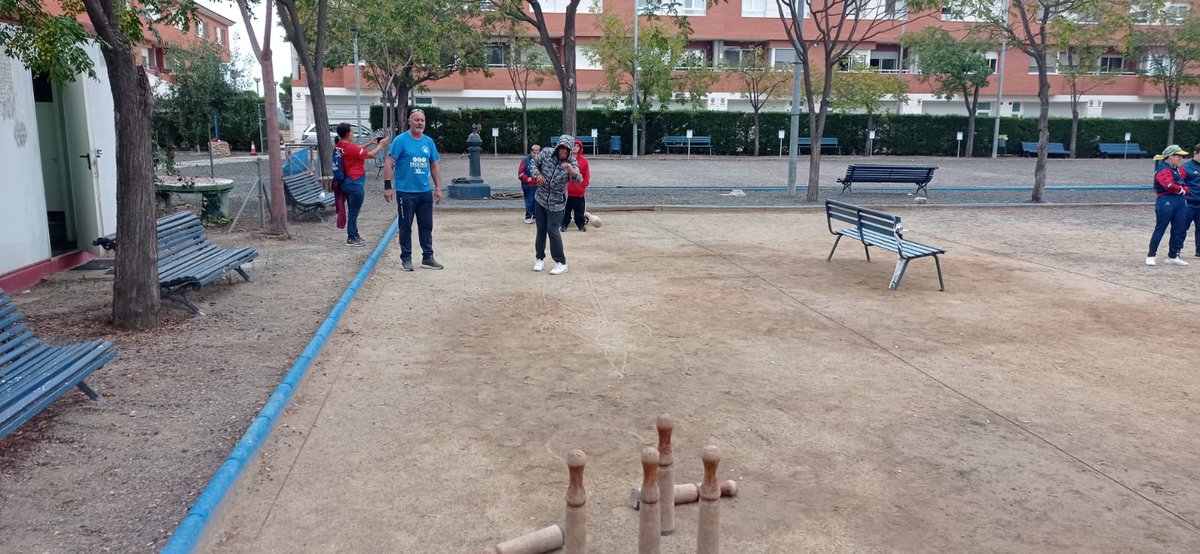 aacudam's tweet photo. ℹ️Participem en la 1a jornada esportiva de petanca i bitlles a Lleida d' @acellfederacio. Esport, emoció i bona companyia! 😀💯
Una excel·lent oportunitat per gaudir d'aquests esports que els últims anys ha guanyat popularitat.🔝👏🎳
#acudam #disCAPACITAT #esport #acell https://t.co/0L1GmJ6nQb