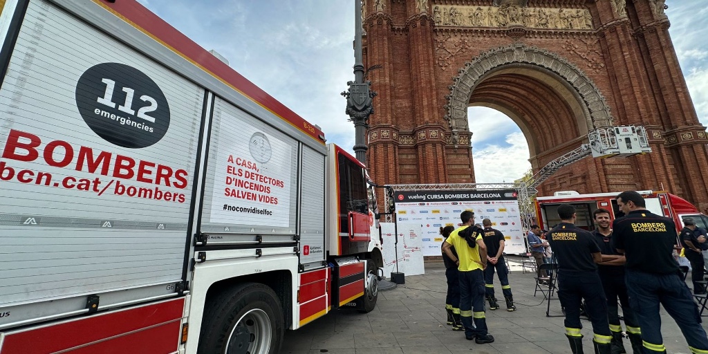 💥 Més de 13.500 inscrits i un 38 % de dones amb nou recorregut més ràpid a la <a href="/cursadebombers/">Vueling Cursa Bombers Barcelona</a>! 🏃🏻‍♂️​💨

❗ La prova es disputa aquest diumenge, 22 d'octubre, a partir de les 9 del matí ⏳⏳⏳

🗞️ Ens ho expliquen a <a href="/beteve/">betevé</a> 👉🏻 via.bcn/KY0J50PYue2