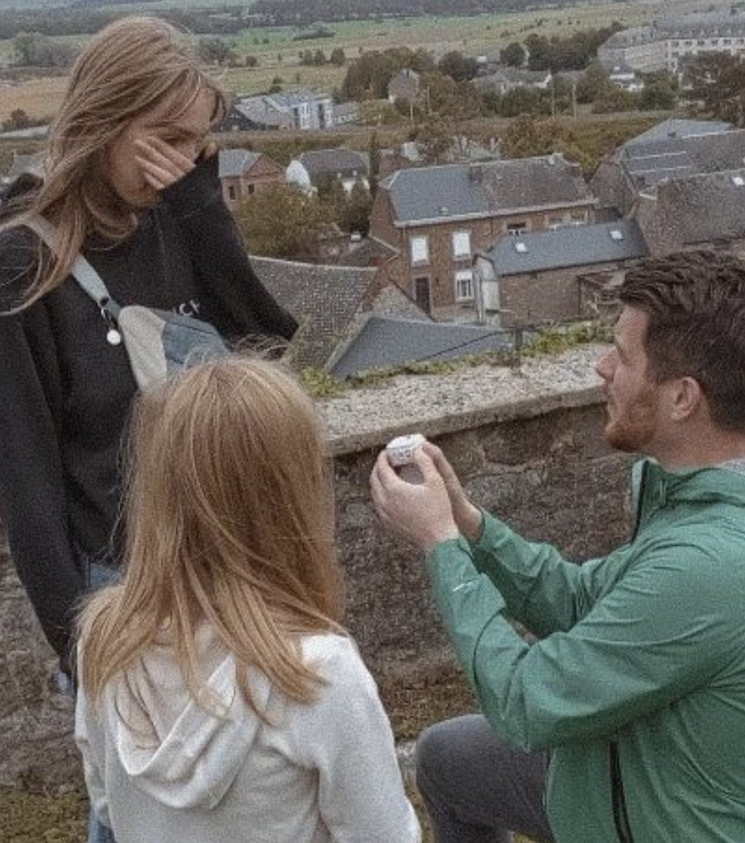 gossipytbFR's tweet image. ✅ Félicitations à Sandrea et son chéri Charlie qui vont bientôt se marier ! xoxo gy.