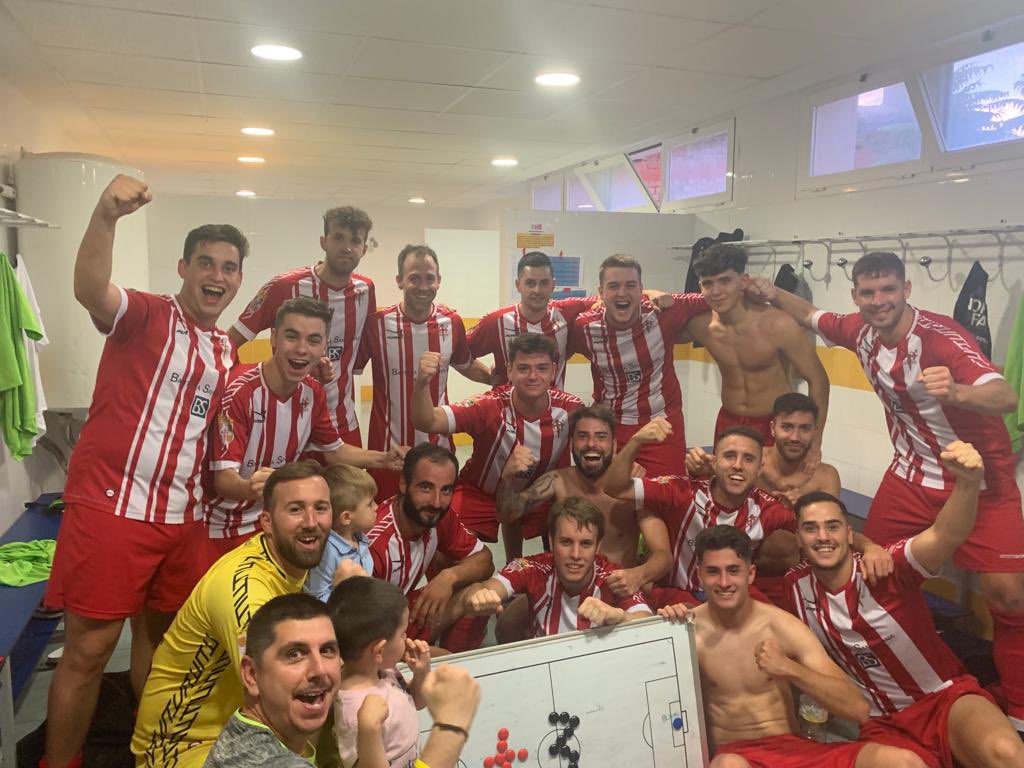 FFCM_es's tweet photo. 📎 RESUMEN | Segunda Autonómica

📈 Octubre

▶️ Avanzada la competición, históricos como el Atlco. Mahora o el Almoguera CF buscan recuperar su hegemonía

📷 @CF_Infantes, @CDBelmonte y @HellinCF

🔗 https://t.co/1aVDtF02J7

#somosCLM | #fútbolCLM https://t.co/Ozb2D1Dxu7