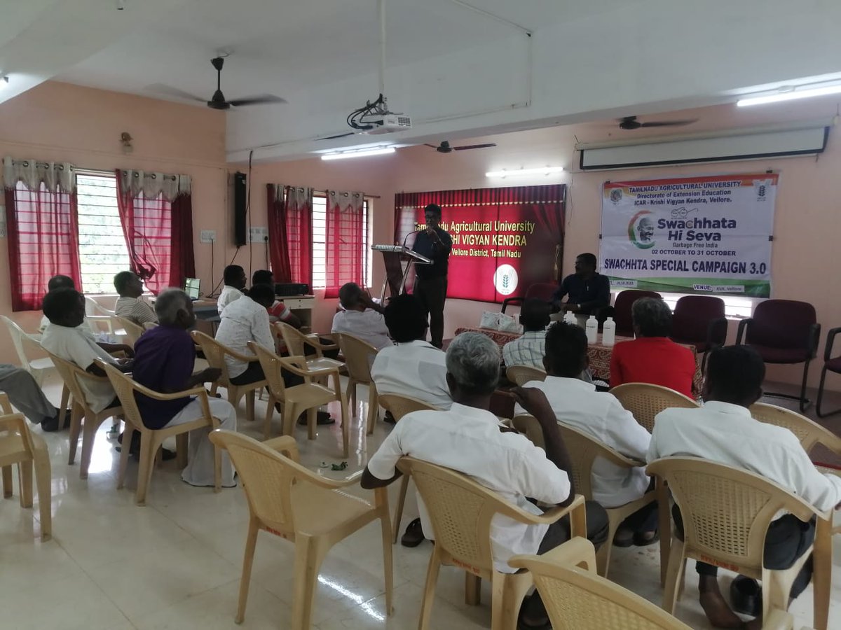 kvkvellore's tweet photo. Swachhta activites on  19.10.2023
Creating  awareness   and recycle  the farm  waste   among the  Vellore district farmers https://t.co/XGwnRblCcP