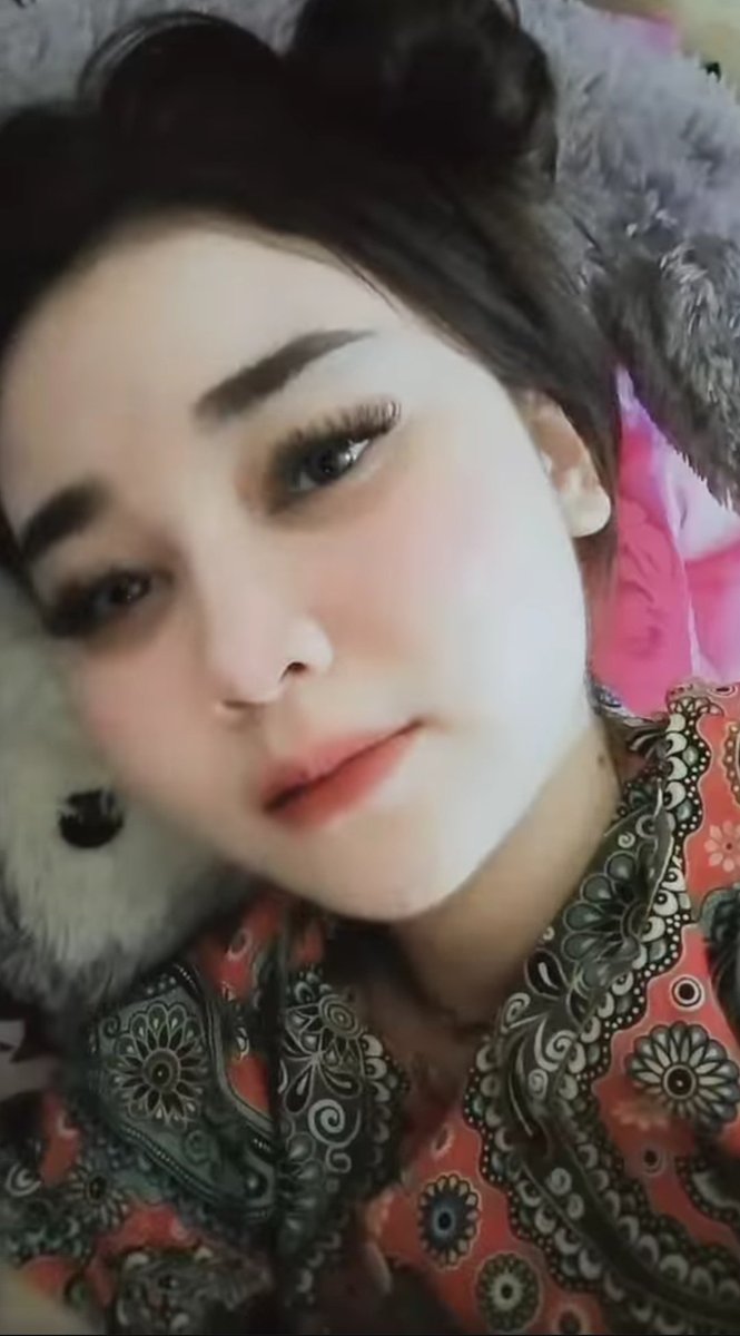 Ketimbang bete Ama pacar mending Vita tidur aja aah 😂😂 #malamjumat #malamsange #sangeberat #sangebanget #ceritasange #ceritangentot #chatsekscerita #chatseksyuk #salamcroot #salamsange