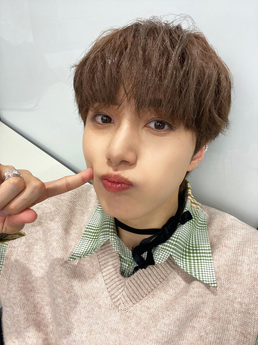 [📸]
Thank You
#Mnet #엠카운트다운 💙🖤

#OZAKITAKUMI
#尾崎匠海 #TAKUMI

#MCOUNTDOWN 
#INI #아이엔아이
#INI_TAGME #INI_HANA_花