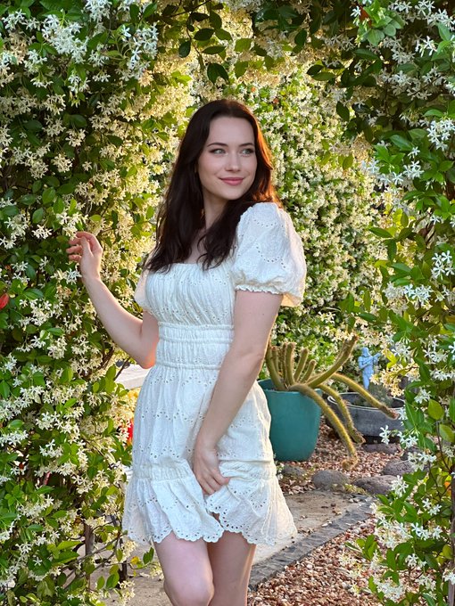 I feel alive again finally after being sick for so long! 🌼 https://t.co/0aPvZxNKXX