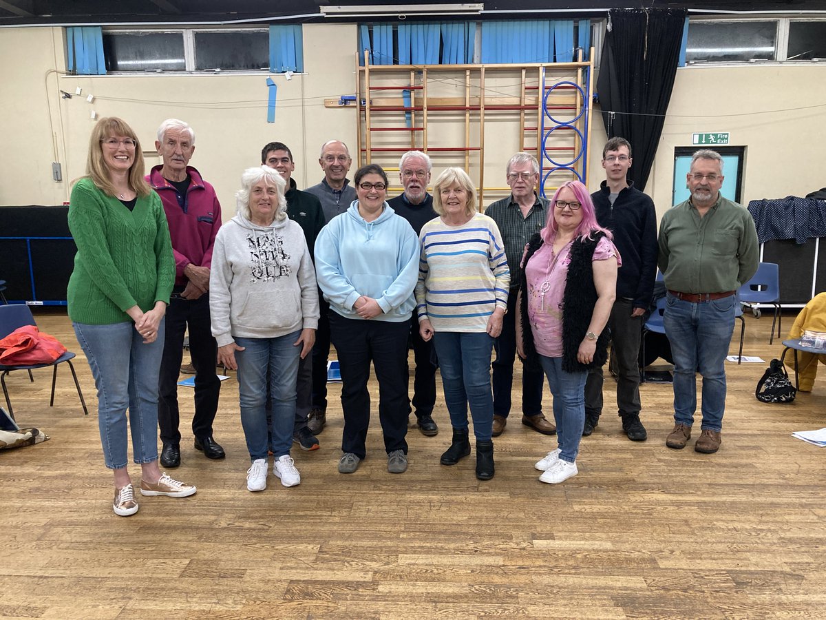 We managed to get half of our new members (those who have joined in 2023) together for a photo op at rehearsal yesterday - proof that our #23for23 campaign did actually yield results!
#royalleamingtonspabachchoir #23for23