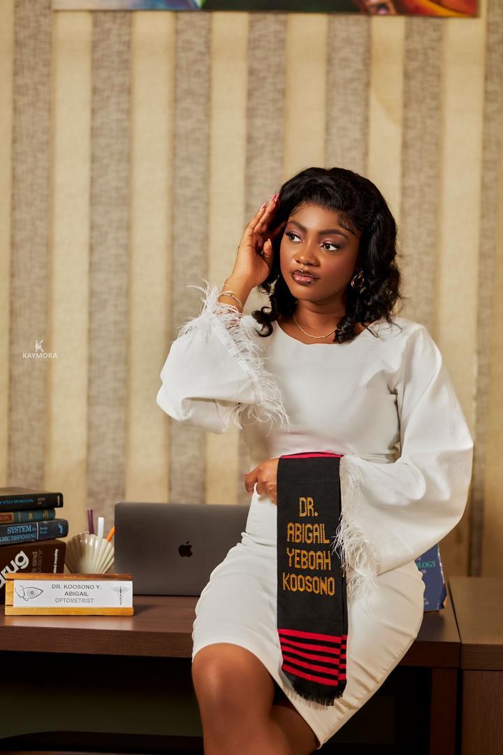 abigail_koosono's tweet image. After 6 years, GOD did a thing! 🚀

I'm officially Dr. Abigail Koosono 👁️ 👩🏻‍⚕️😍

#OD23 #DoctorOfOptometry #Optometrist