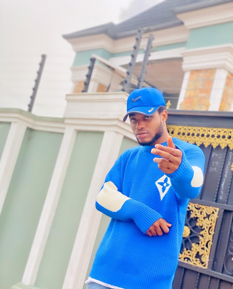 PappyDaseven's tweet photo. I Pray for me and I pray for you. Wetin I Dey find for my life I go must get am, I believe 🙏🏼 #freestyle #bwtw https://t.co/mhQc6qSFwq