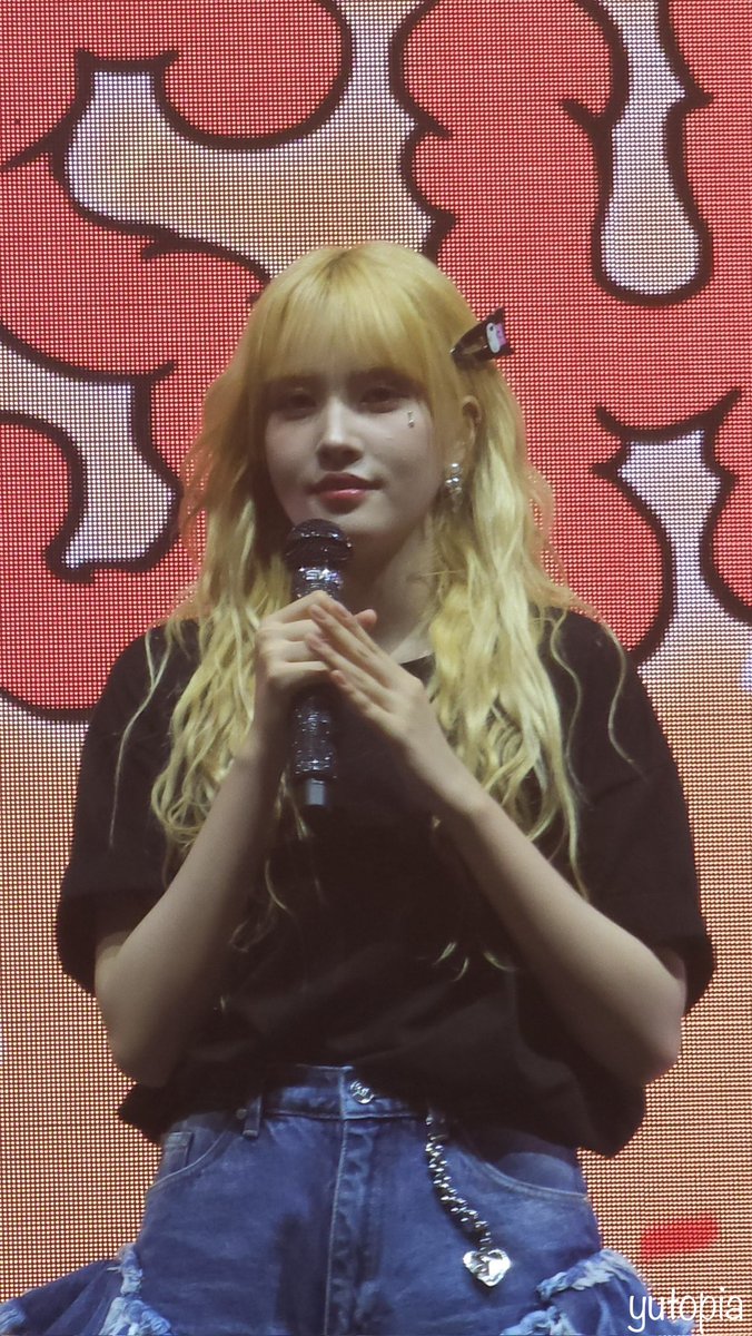 ___yutopia___'s tweet photo. 20231017 STAYC Tour in San Antonio 
🧡💬

#STAYC #STAYCinSanAntonio #스테이씨 #아이사 #세은 #윤 #제이 #isa #seeun #yoon #j https://t.co/7noee0N3uL