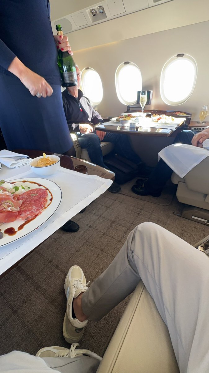 l0rd_cs's tweet image. Flew on a @flash5219 approved jet today