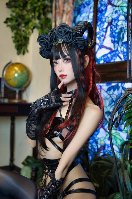 コスプレイヤーしろさきのTwitter画像30