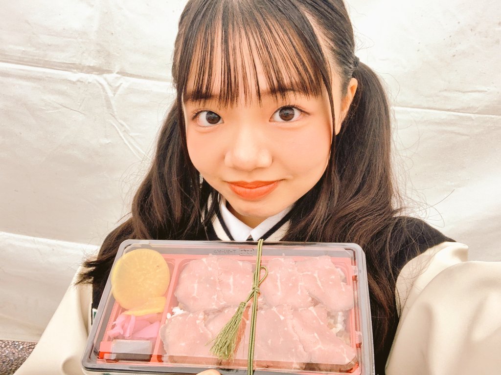atnakashima1922's tweet photo. 今日のもえぴ💖🪄︎︎の好きなところ!
・好きなことをいろいろ教えてくれるところ!
#ほくりくアイドル部
#西村萌花 #もえぴ💖🪄︎︎
#もえぴ党 #もえっこ
#もえぴ党さいこうしどうしゃ
#もえぴ党総裁
#オレのもえぴ
#もえぴの好きなところ企画
#108d
#シュークリームの日
もえぴは、カスタードクリームのシュークリームが好きとのこと🤔
総裁は生クリーム派🙋♂️🤣
最近、推しと好きな食べ物が微妙にズレることが多いんだが、推しが好きなものは好きになるから、好きな物が増えて最高👍ってことでいいよね!(笑)