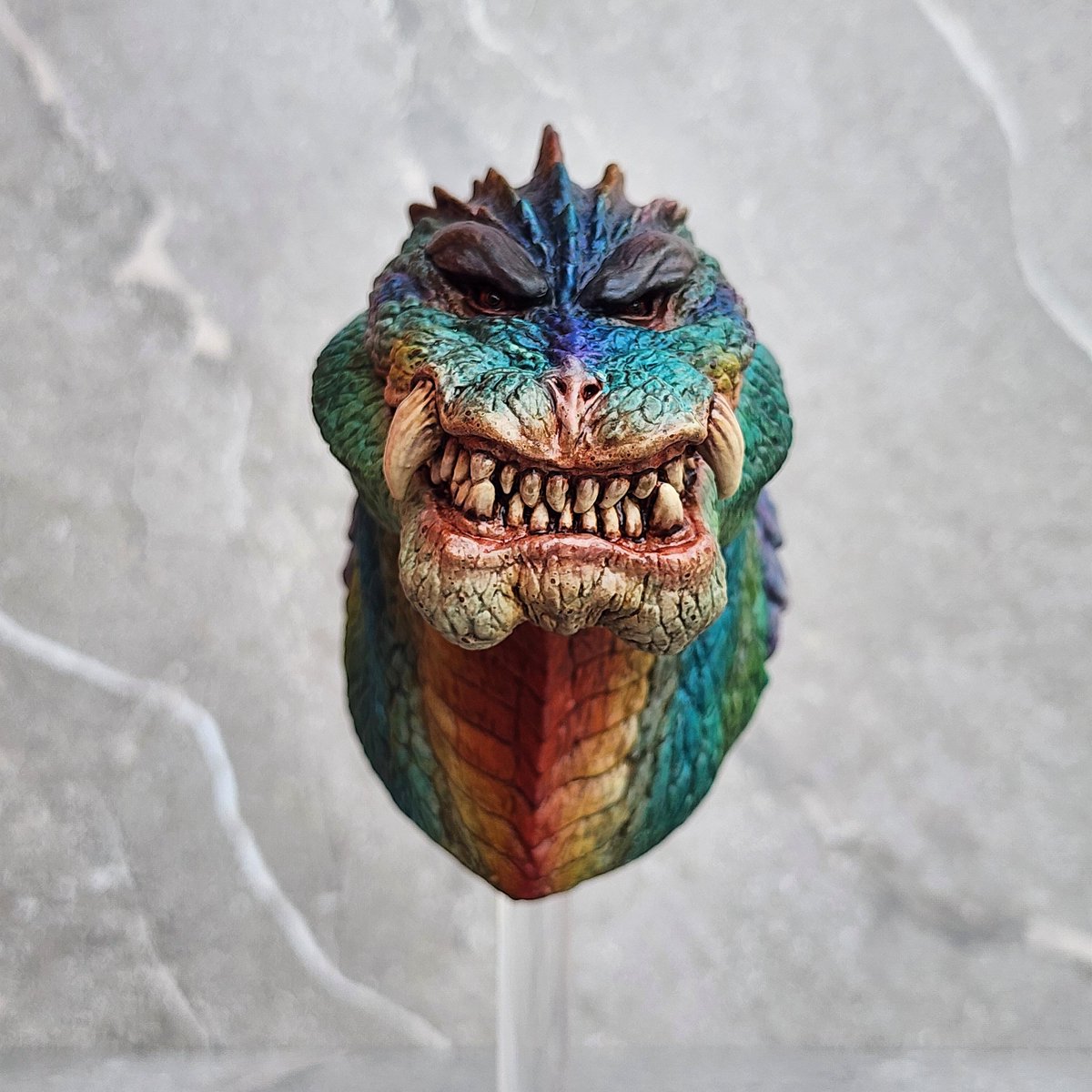 Creaturarium's tweet photo. “Ultima Goji” (Avian Scheme)
aka #GodzillaSingularPoint
(Kaiju Head Series Vol. 5)
Sculpture Artist: @BeninsideAvt
Colourist: Jakrid Sangjak 

#Godzilla #ゴジラ    #ガレージキット #Monster #creature #replica #chavant #modelkit #garagekit #collector #hobby #collectibles https://t.co/X91jwQT88D