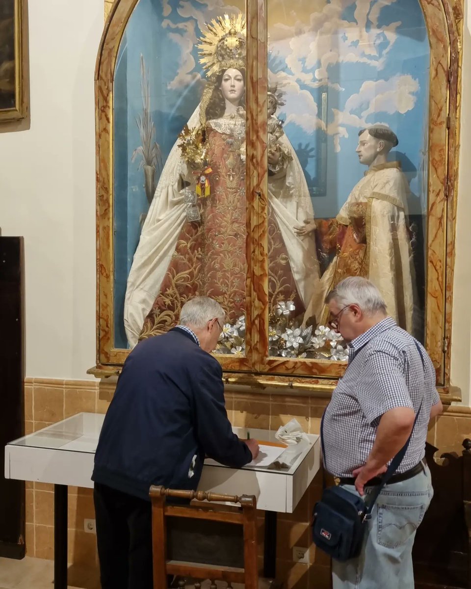 acompañados de nuestro delegado patrimonial <a href="/VenancioGalan/">Venancio Galán</a> y la restauradora <a href="/lucirgcrbc/">Luci.rgomez</a>

Se trata de un busto  perteneciente a la escuela granadina de finales del XVIII principios del XIX, que continúa el modelo creado por Pedro de Mena.